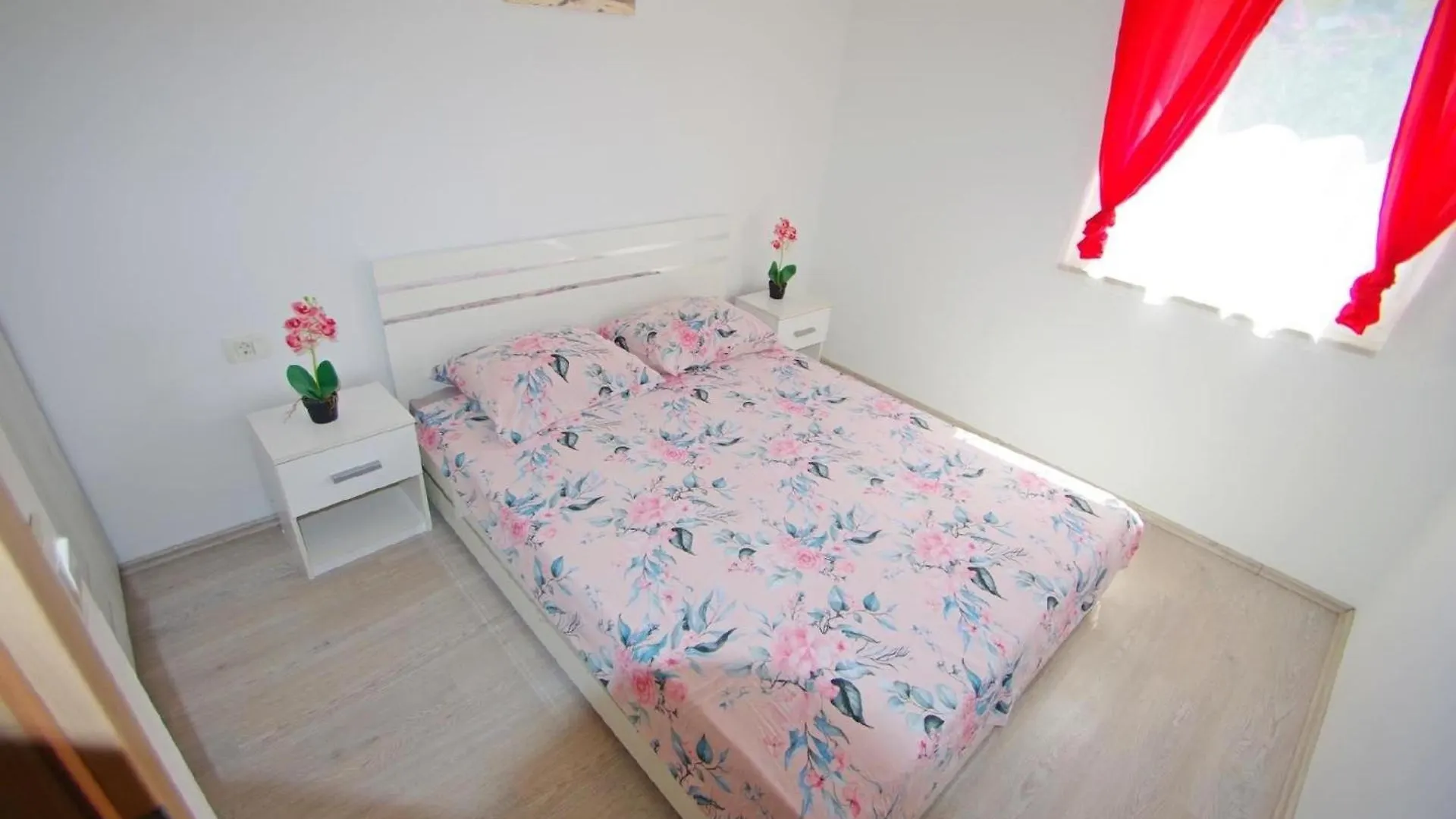Apartment 2 Schlafzimmer Ferienwohnung In Viilage Loborika Croatia